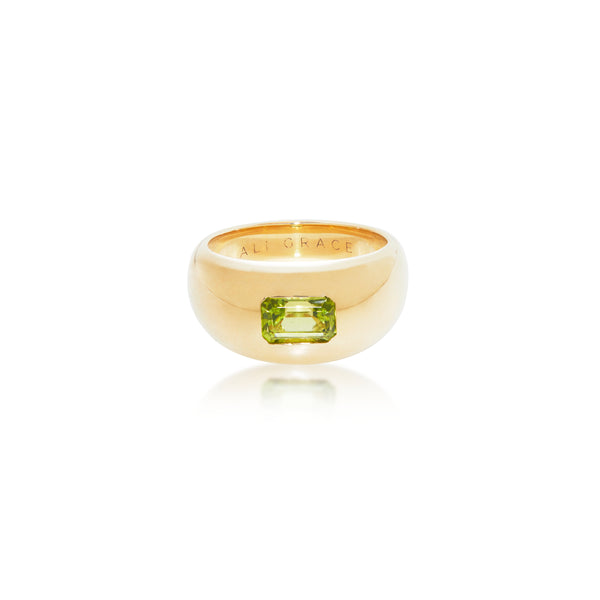 ali grace jewelry peridot bubble ring gold pinky ring sustainable jewelry ethical design brat summer brat jewelry