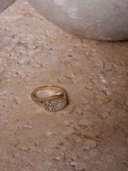 aligrace ali grace ali grace design ali grace jewelry ali grace jewelry sustainable jewelry design modern take on a traditional signet ring pavé diamonds fine jewelry pinky ring
